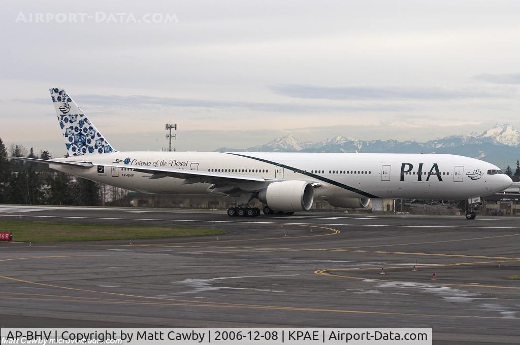 AP-BHV, 2006 Boeing 777-340/ER C/N 33778, First flight from Paine Field
