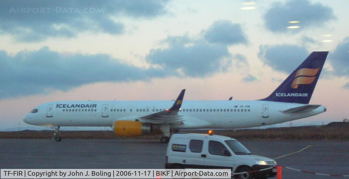 TF-FIR, 1994 Boeing 757-256 C/N 26242, B-757 taxi in at Keflavik, Iceland