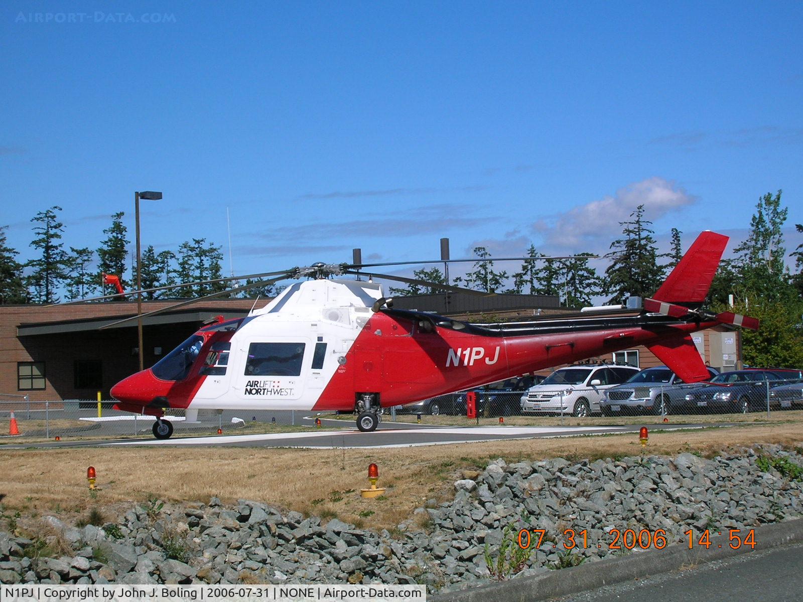 N1PJ, 1985 Agusta A109A II C/N 7262, Medevac at Whidbey General Hospital, Coupeville,Wa.