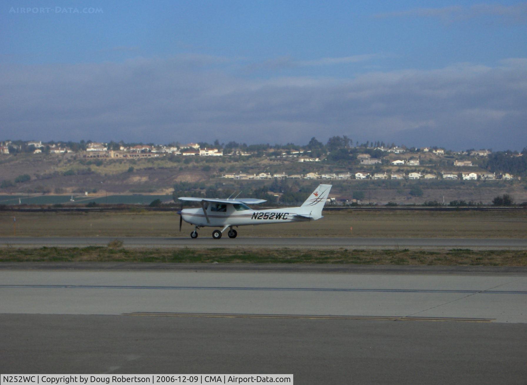 N252WC, 1979 Cessna 152 C/N 15284145, 1979 Cessna 152, Lycoming O-235-L2C 110 Hp, taxi