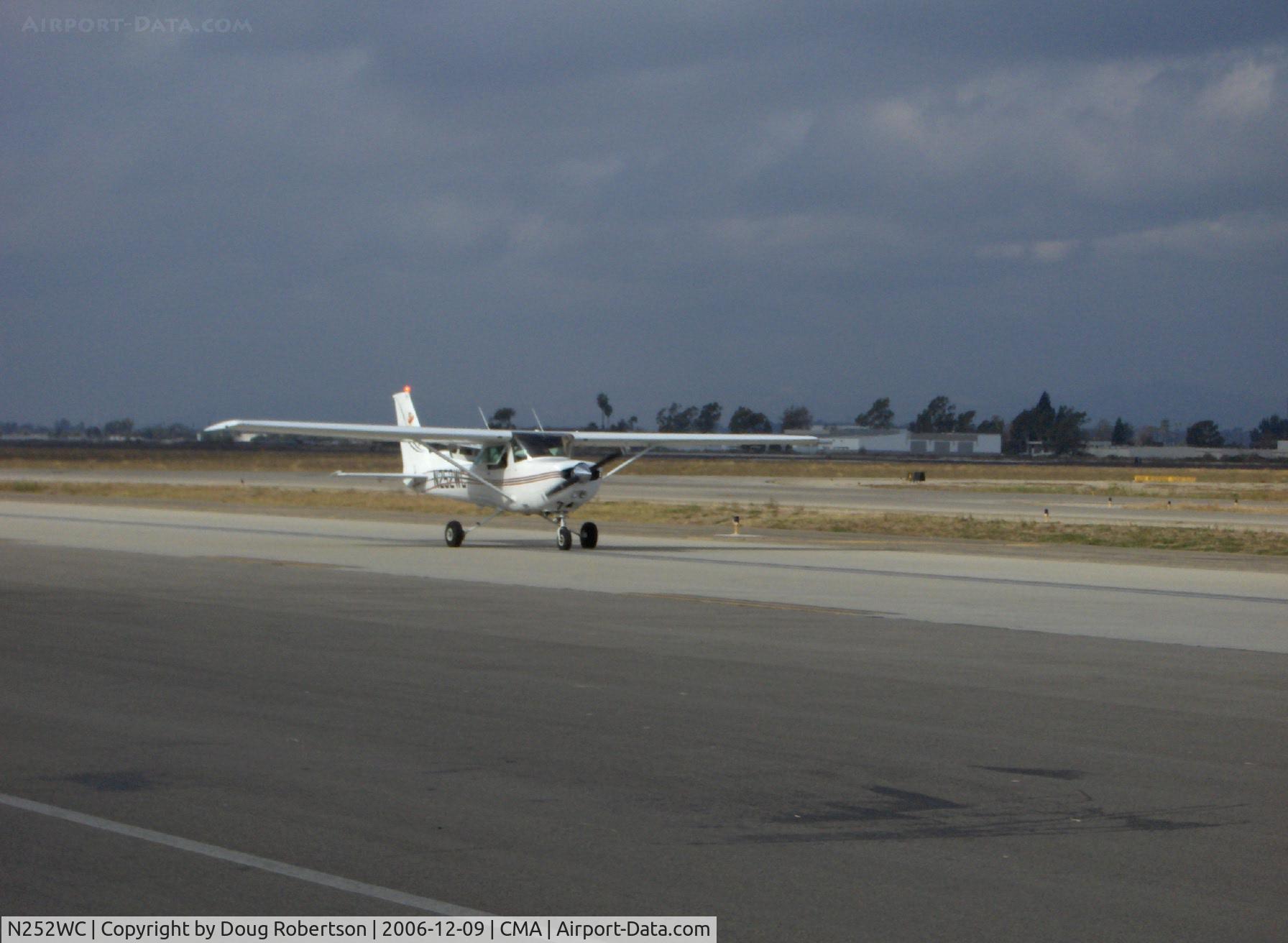 N252WC, 1979 Cessna 152 C/N 15284145, 1979 Cessna 152, Lycoming O-235-L2C 110 Hp, taxi