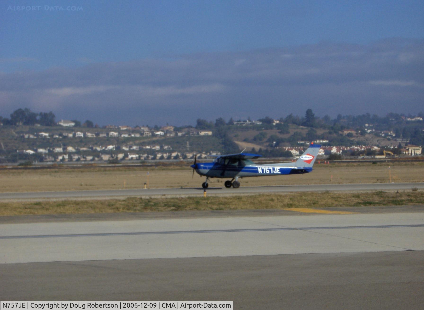 N757JE, 1977 Cessna 152 C/N 15279770, 1977 Cessna 152, Lycoming O-235-L2C 110 Hp, taxi
