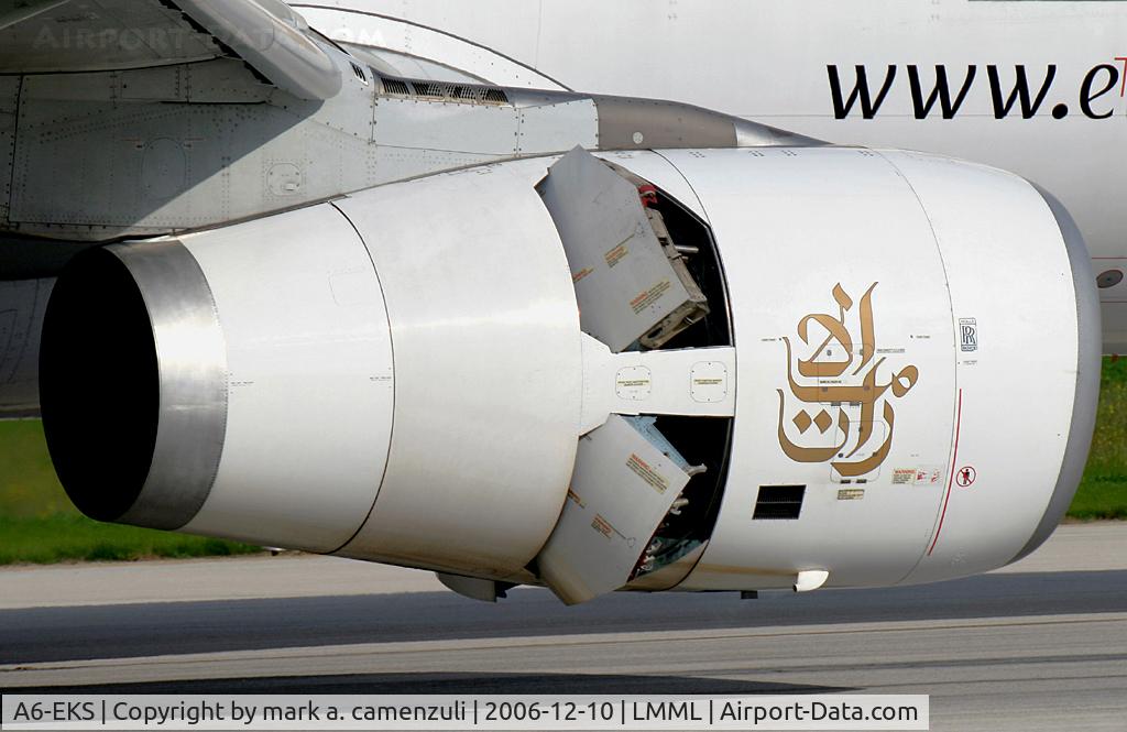 A6-EKS, 1999 Airbus A330-243 C/N 283, A.330