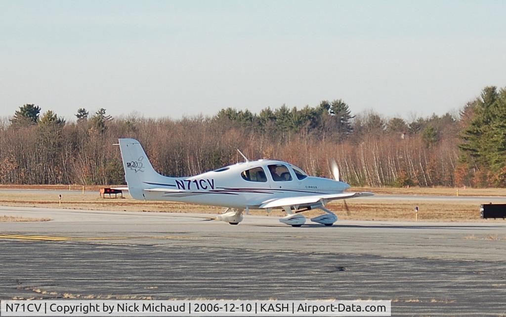 N71CV, 2004 Cirrus SR20 G2 C/N 1460, Ready to go on 32