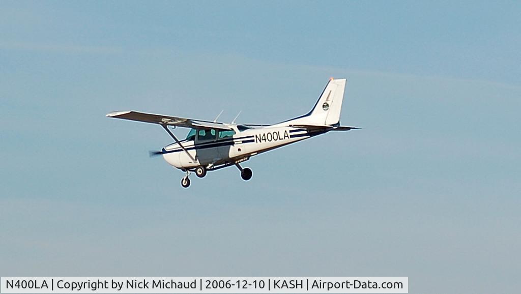 N400LA, Cessna 172P C/N 17274388, Odd Modification to this Cessna's under belly