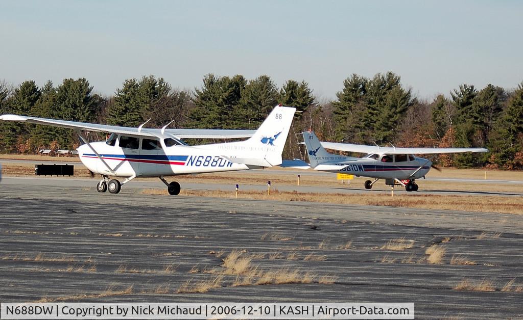 N688DW, 2000 Cessna 172R C/N 17280949, Along with N681DW at ASH