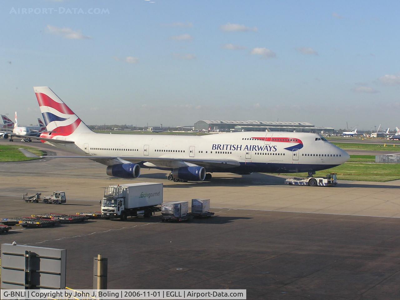 G-BNLI, 1990 Boeing 747-436 C/N 24051, British Airways 747-400 push out at terminal 4, Heathrow.