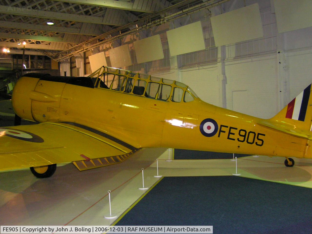 FE905, Noorduyn AT-16 Harvard IIB C/N 14-639, FE905