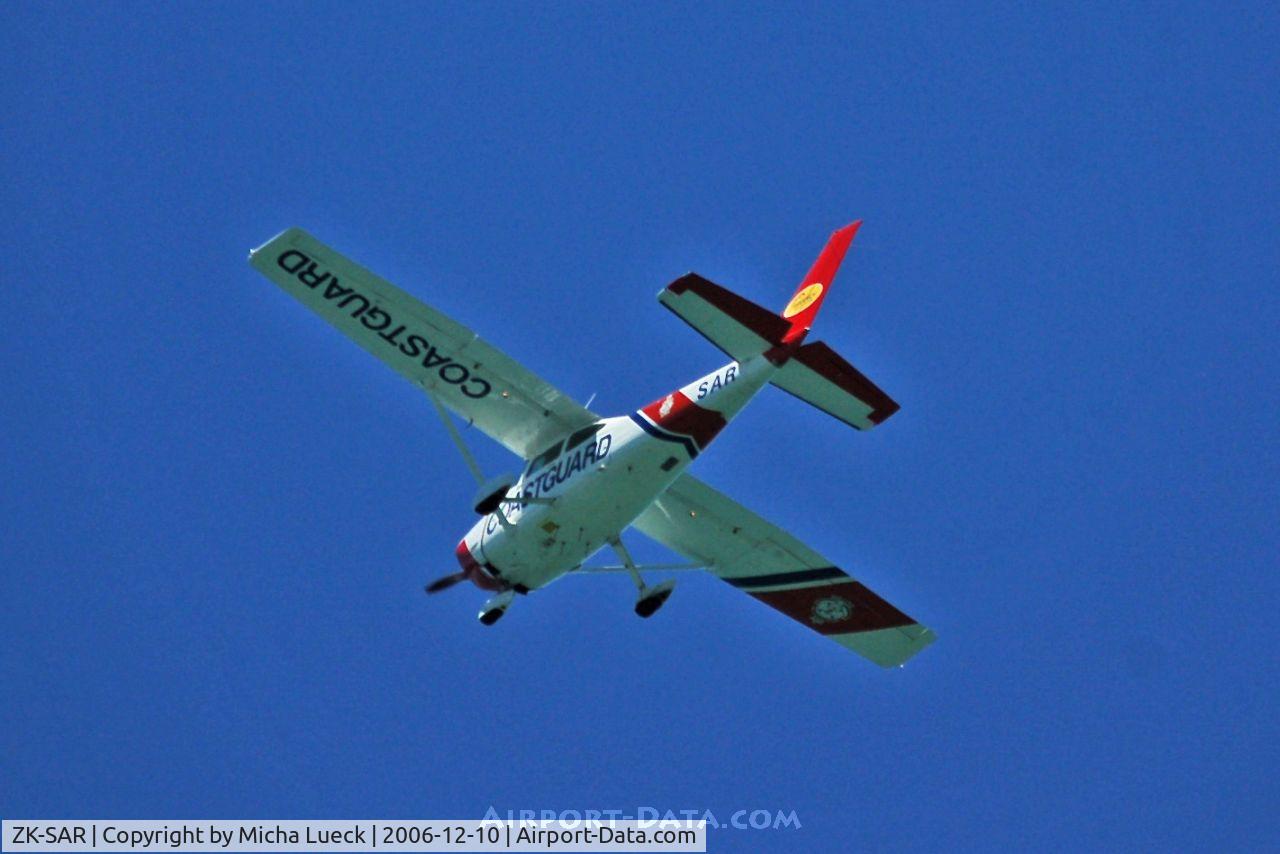 ZK-SAR, Cessna 182R Skylane C/N 18268212, SAR buzzing over Devonport/Auckland