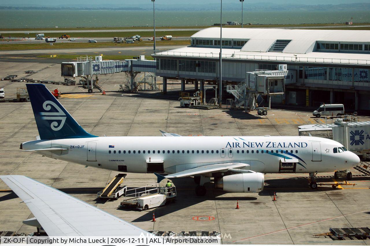 ZK-OJF, 2003 Airbus A320-232 C/N 2153, Getting ready for the next flight