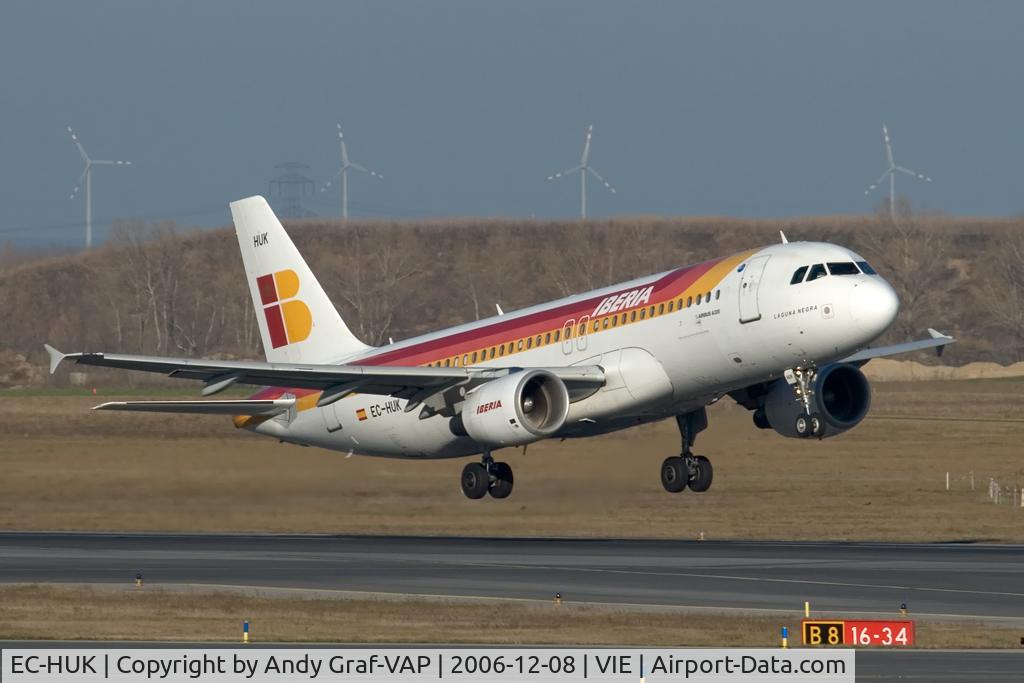 EC-HUK, 2000 Airbus A320-214 C/N 1318, Iberia A320