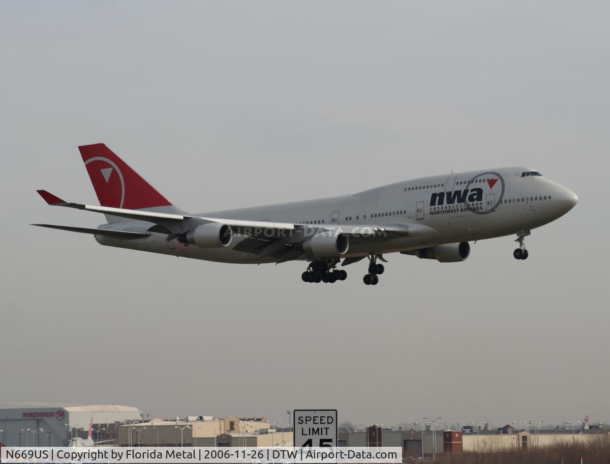 N669US, 1990 Boeing 747-451 C/N 24224, Northwest