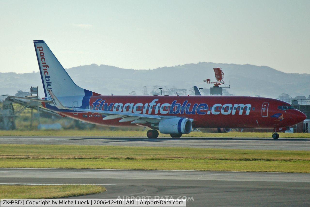 ZK-PBD, 2004 Boeing 737-8FE C/N 33996, Take-off run