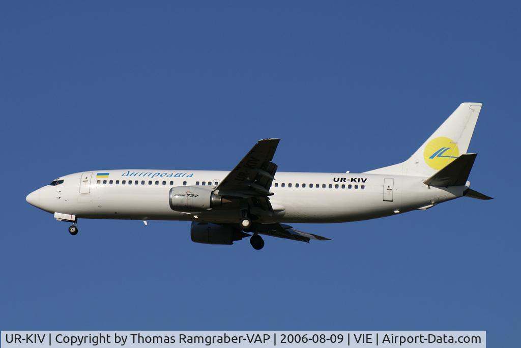 UR-KIV, 1990 Boeing 737-4YO C/N 24686, Dniproavia B737-400