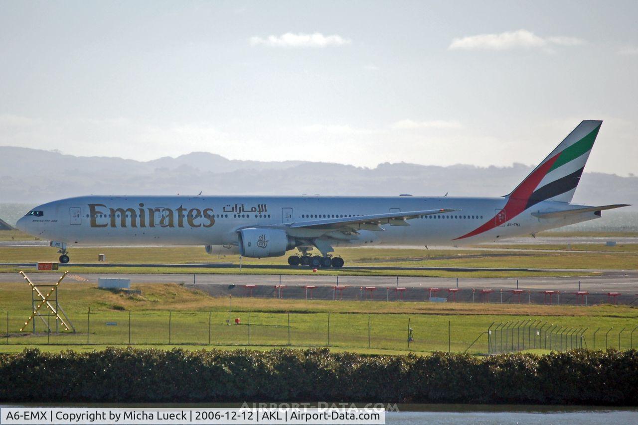 A6-EMX, 2003 Boeing 777-31H C/N 32702, Turning onto the runway for take off