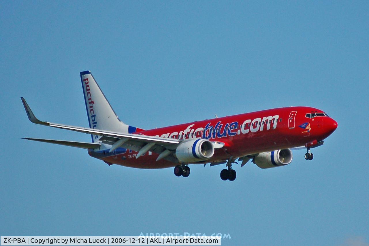 ZK-PBA, 2003 Boeing 737-8FE C/N 33796, Approaching Auckland