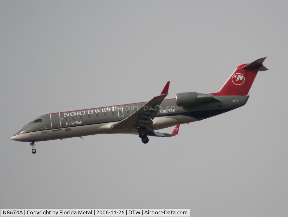 N8674A, 2002 Bombardier CRJ-200ER (CL-600-2B19) C/N 7674, Pinnacle