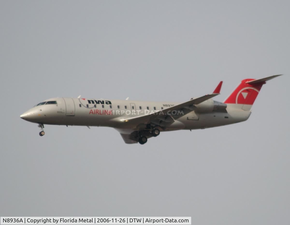 N8936A, 2004 Bombardier CRJ-200 (CL-600-2B19) C/N 7936, CRJ