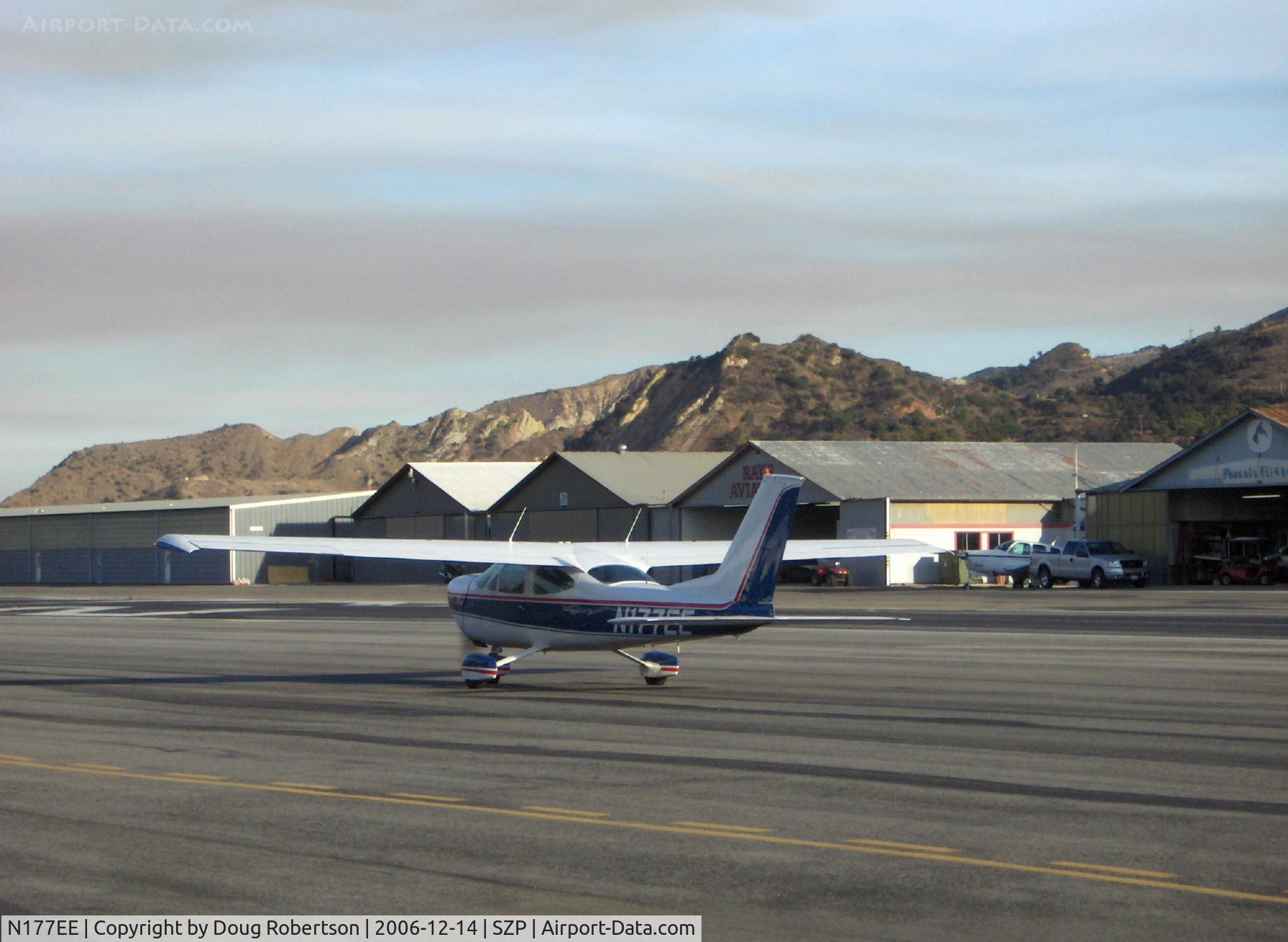 N177EE, 1976 Cessna 177B Cardinal C/N 17702511, 1976 Cessna 177B CARDINAL, Lycoming O&VO-360 180 Hp, taxi to Rwy 22, mountain fire smoke in distance