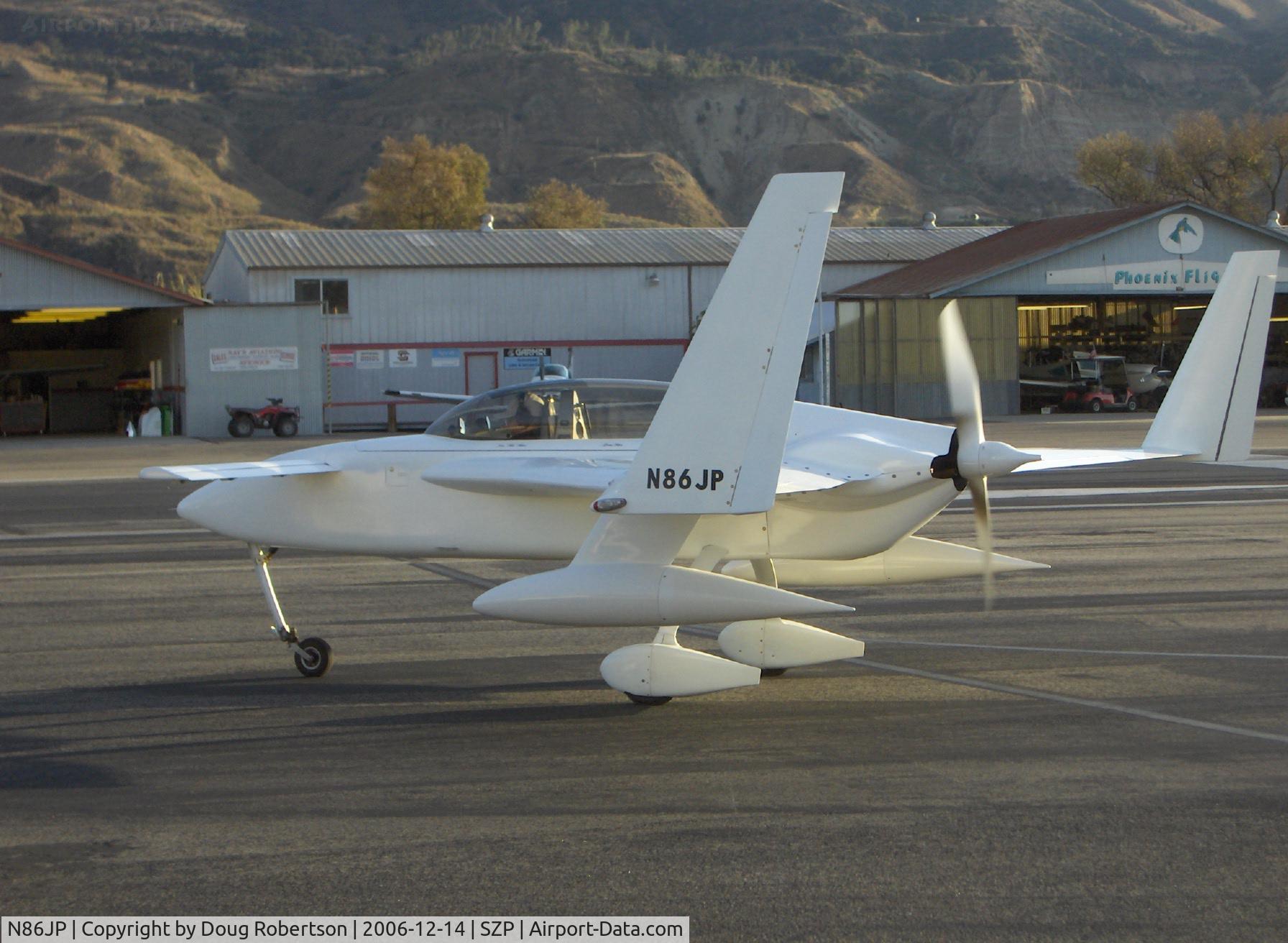 N86JP, 1986 Rutan Long-EZ C/N 839, 1986 Potter LONG-EZE Canard, Lycoming O-235 115 Hp, note long range tanks