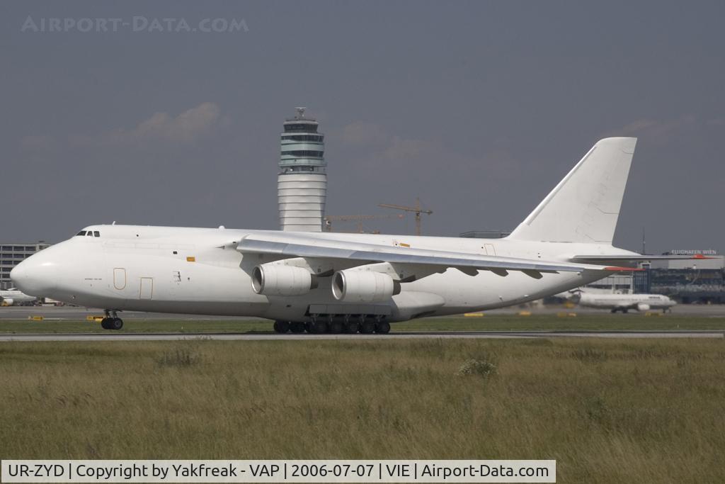 UR-ZYD, 2003 Antonov An-124-100 Ruslan C/N 19530502843, all white Antonov 124