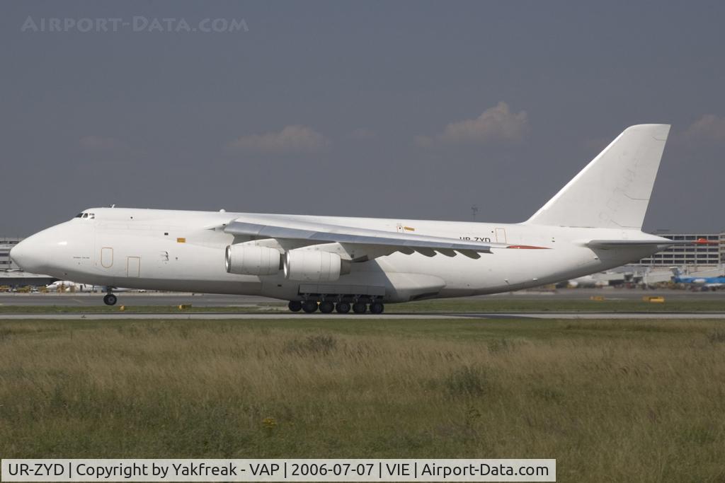 UR-ZYD, 2003 Antonov An-124-100 Ruslan C/N 19530502843, all white Antonov 124