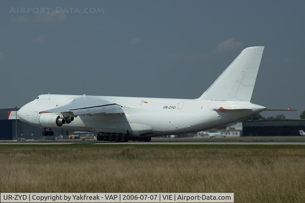 UR-ZYD, 2003 Antonov An-124-100 Ruslan C/N 19530502843, all white Antonov 124