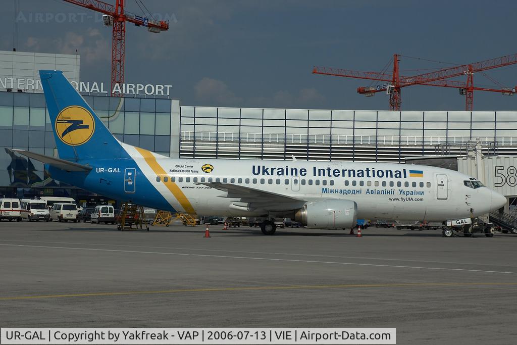 UR-GAL, 1988 Boeing 737-341 C/N 24275, Ukraine International Boeing 737-300