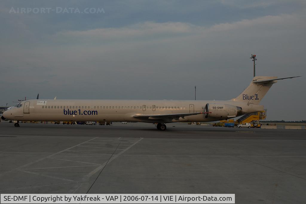SE-DMF, 1996 McDonnell Douglas MD-90-30 C/N 53457, Blue 1 MD90