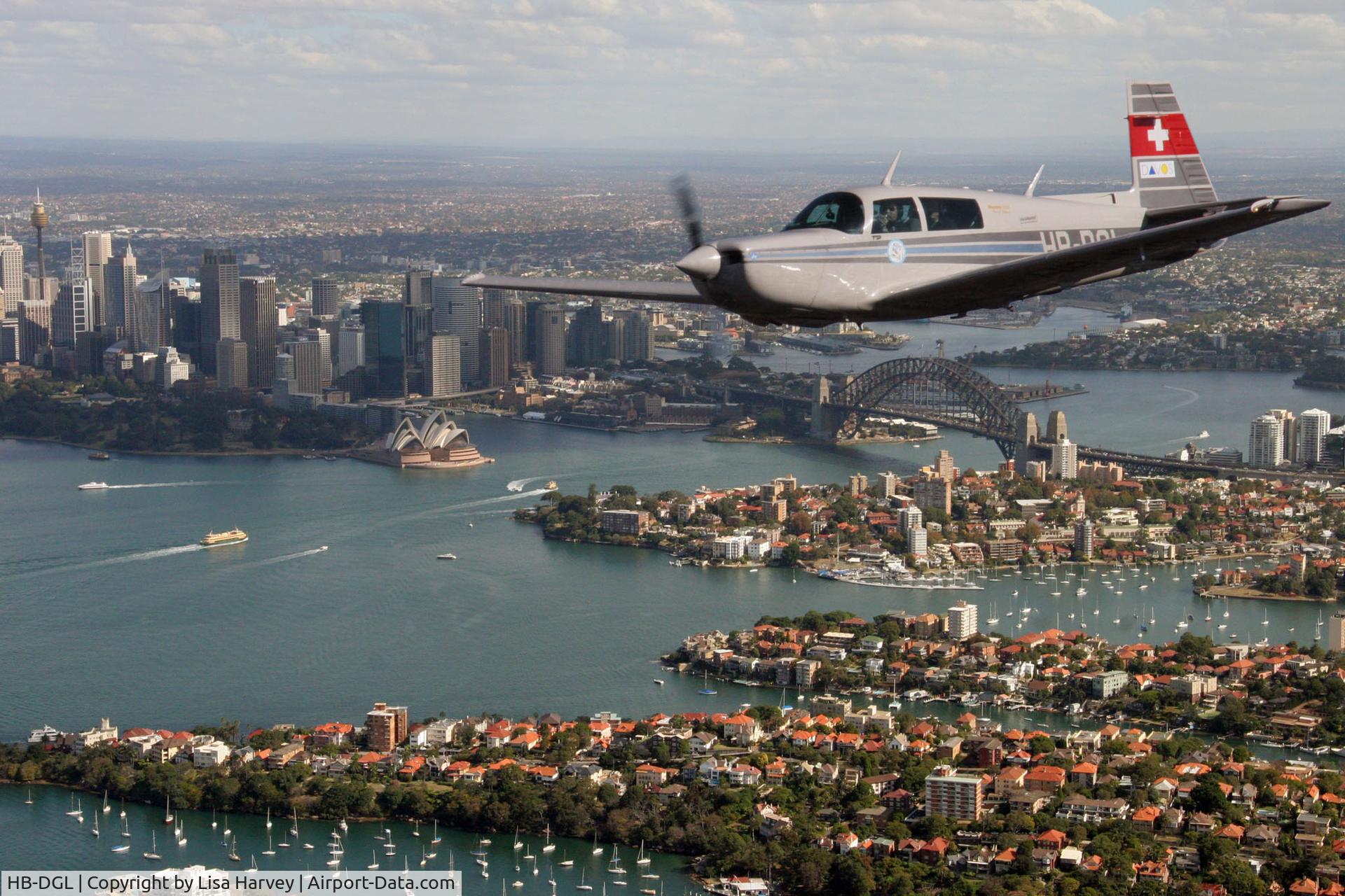 HB-DGL, 1985 Mooney M20K C/N 25-0887, On their Round-the-World trip Stephan and Nicolas Perren arrive in Sydney
