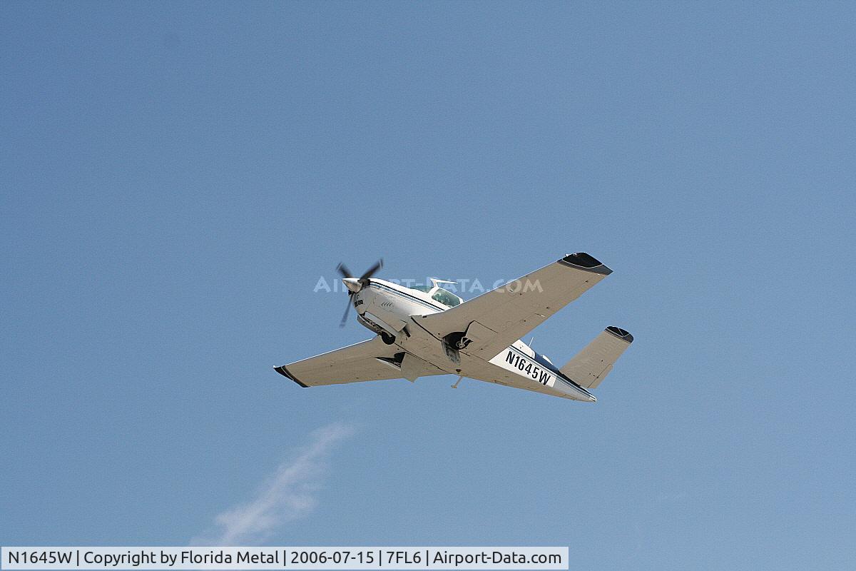 N1645W, 1972 Beech V35B Bonanza C/N D-9372, Spruce Creek
