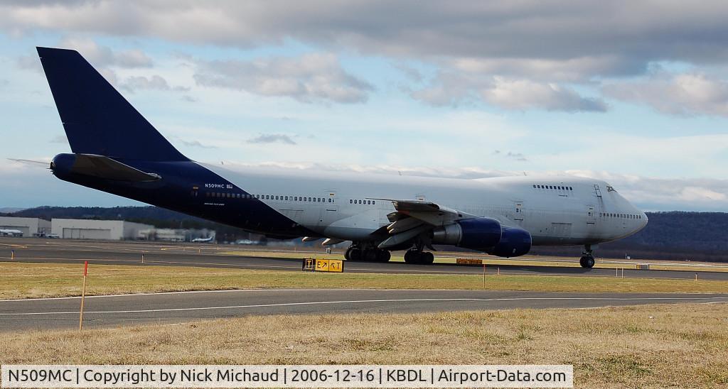 N509MC, 1976 Boeing 747-230B C/N 21221, Christmas Rush 06 at BDL