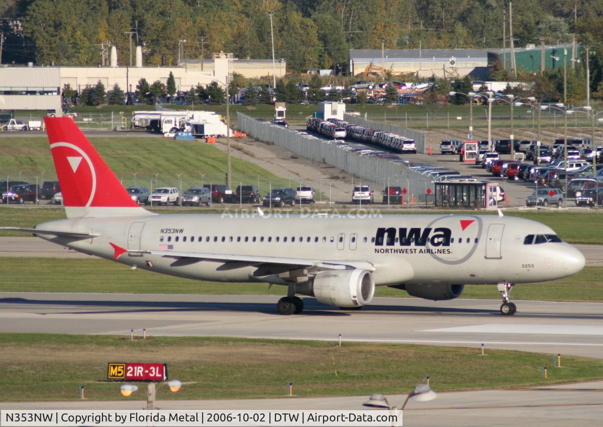N353NW, 1998 Airbus A320-212 C/N 786, Northwest A320