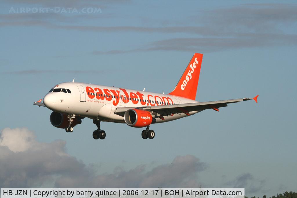 HB-JZN, 2005 Airbus A319-111 C/N 2387, EASYJET A319 ON APPROACH R/W 26 FROM GENEVA
