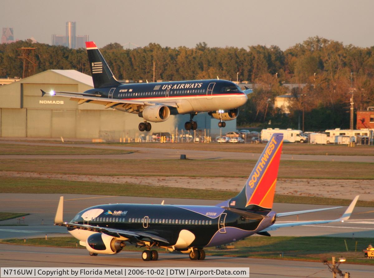 N716UW, 1999 Airbus A319-112 C/N 1055, With Shamu