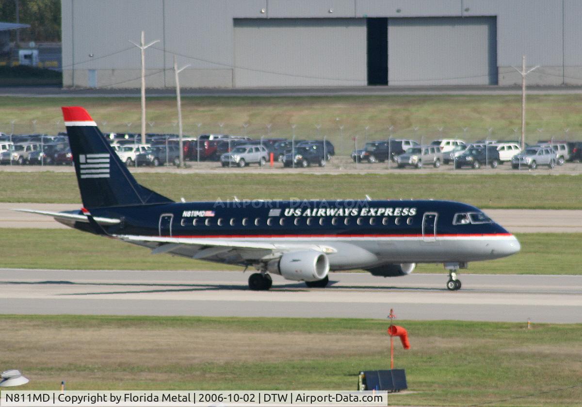 N811MD, 2004 Embraer 170SU (ERJ-170-100SU) C/N 17000028, US E170