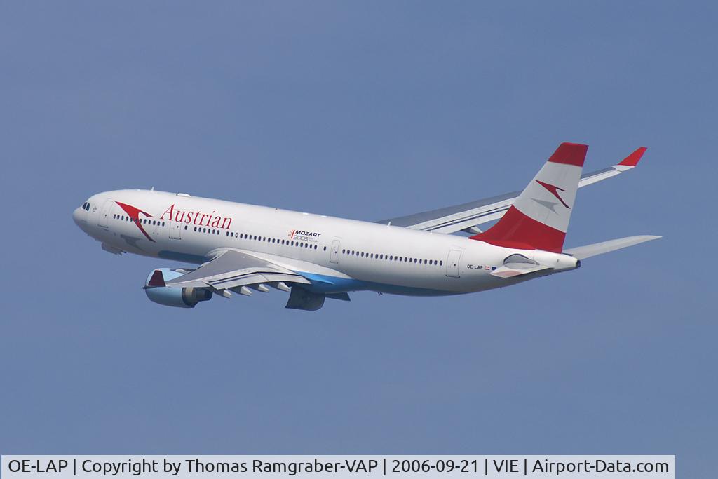 OE-LAP, 2000 Airbus A330-223 C/N 317, Austrian A330-200 in the famous left turn after rwy29 (charlie-) departure