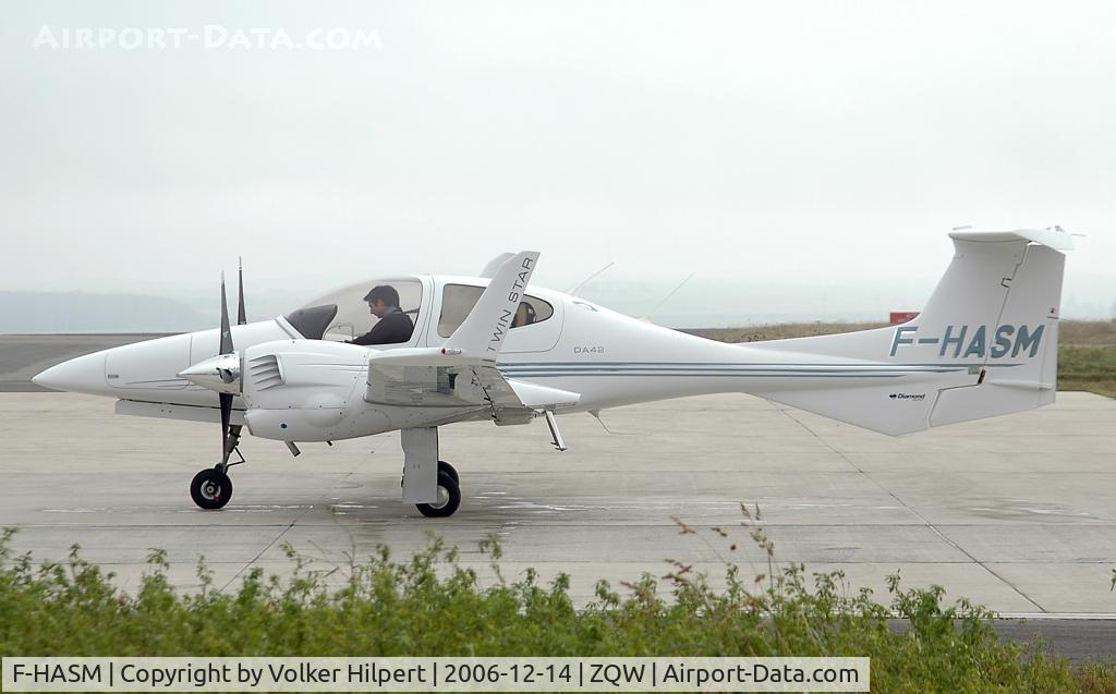 F-HASM, Diamond DA-42 Twin Star C/N 42.033, at zqw