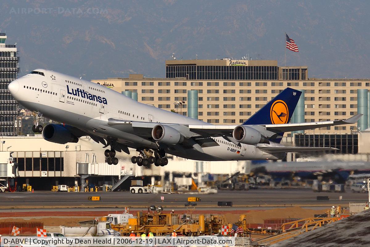 D-ABVF, 1990 Boeing 747-430 C/N 24761, Lufthansa D-ABVF (FLT DLH457) departing RWY 25R enroute to Frankfurt Main (EDDF).