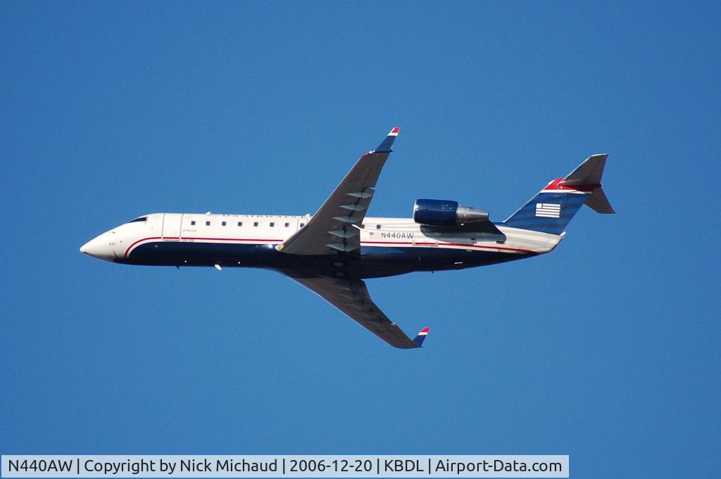 N440AW, 2003 Bombardier CRJ-200LR (CL-600-2B19) C/N 7766, Taking off runway 24