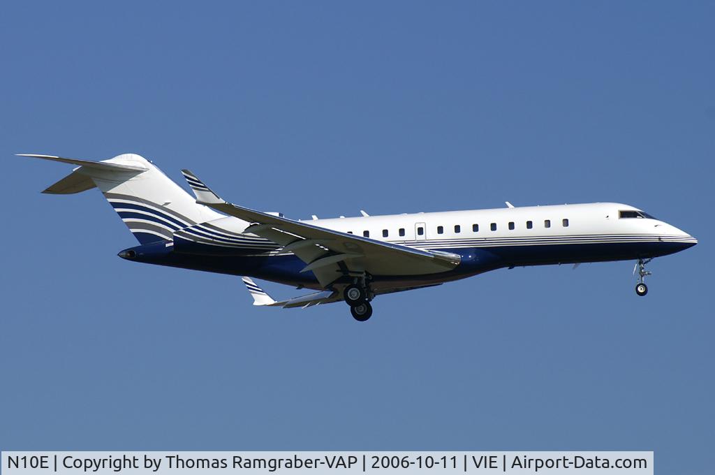 N10E, 2001 Bombardier BD-700-1A10 Global Express XRS C/N 9106, Flight Managment LLC Bombardier Global Express