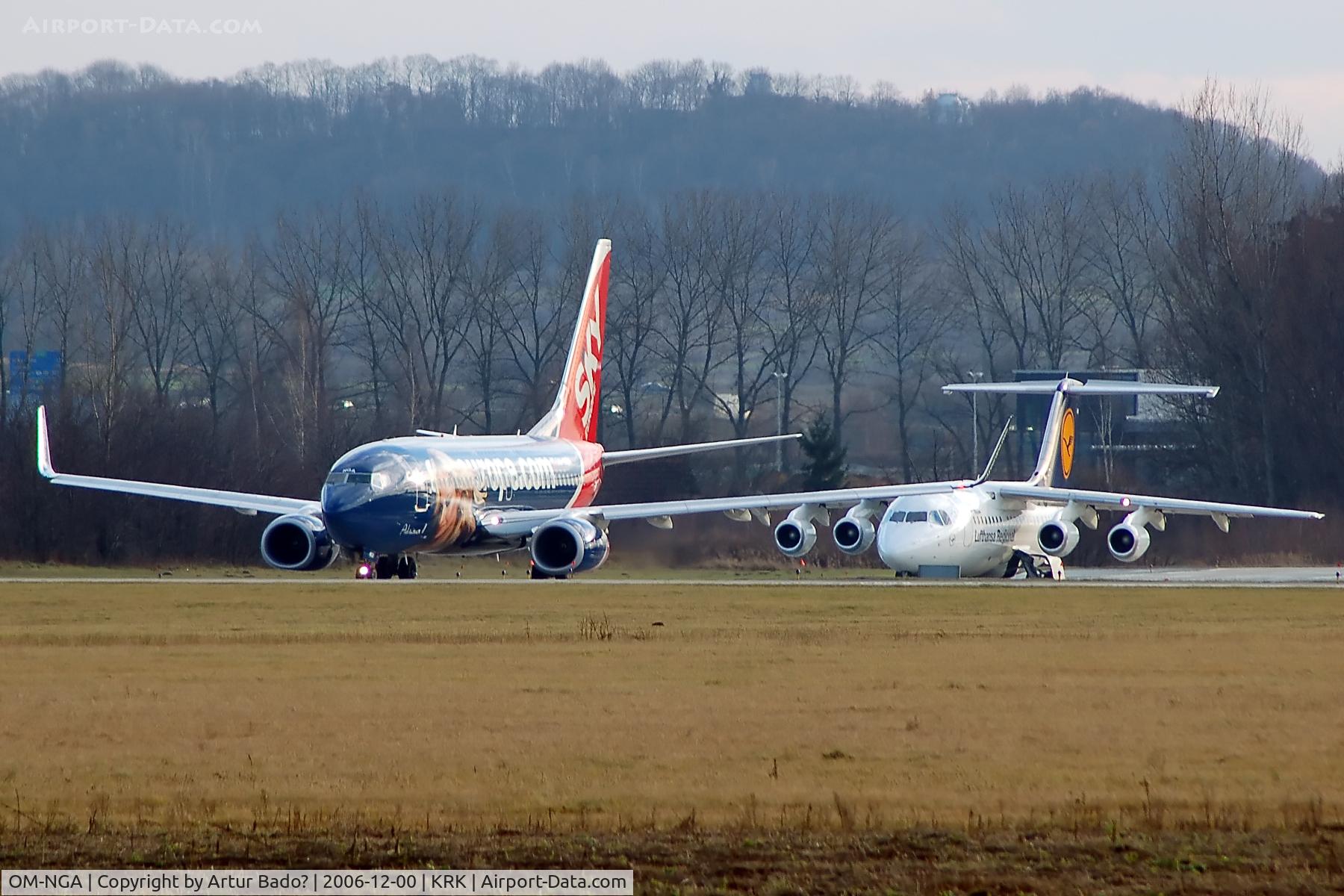 OM-NGA, 2006 Boeing 737-76N C/N 32684, SkyEurope