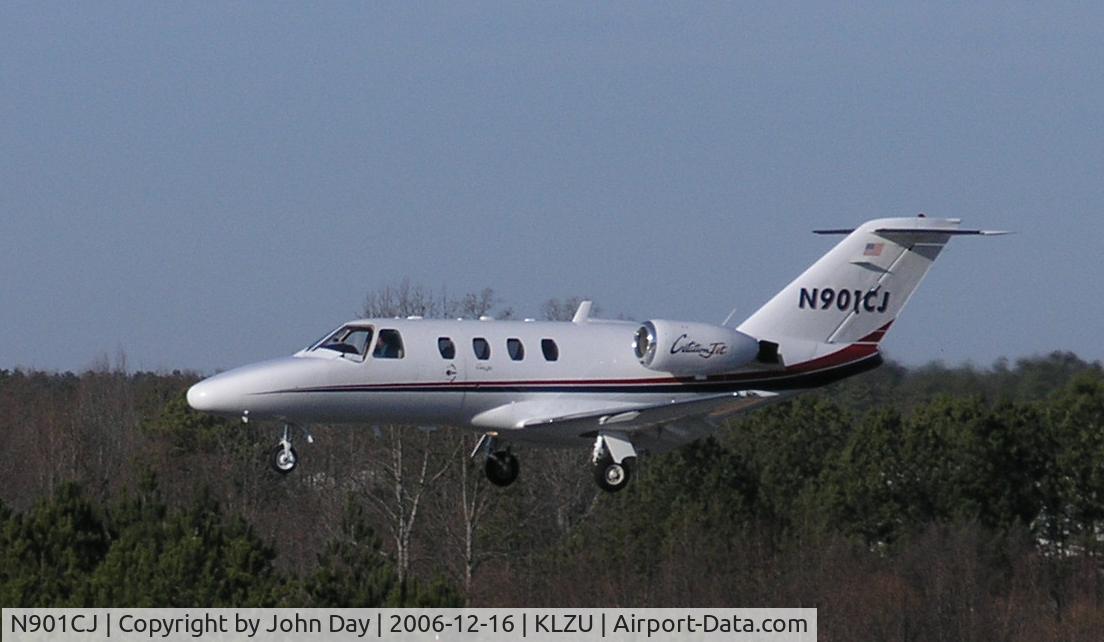 N901CJ, 1998 Cessna 525 CitationJet C/N 525-0278, Landing