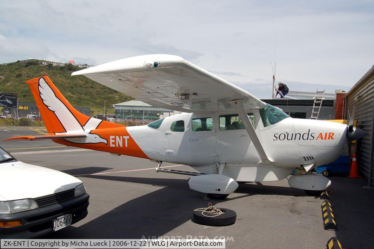 ZK-ENT, Cessna U206G Stationair C/N U20603667, Good for the rubber stoppers....