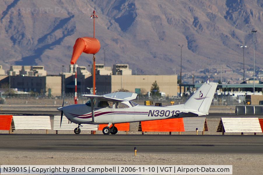 N3901S, 1963 Cessna 172E C/N 17251101, HWE Corp - Portland, Oregon / 1963 Cessna 172E
