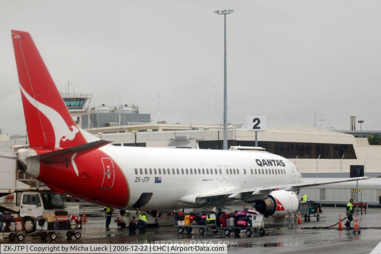 ZK-JTP, 1992 Boeing 737-476 C/N 24441, A wet and cold summer day in Christchurch