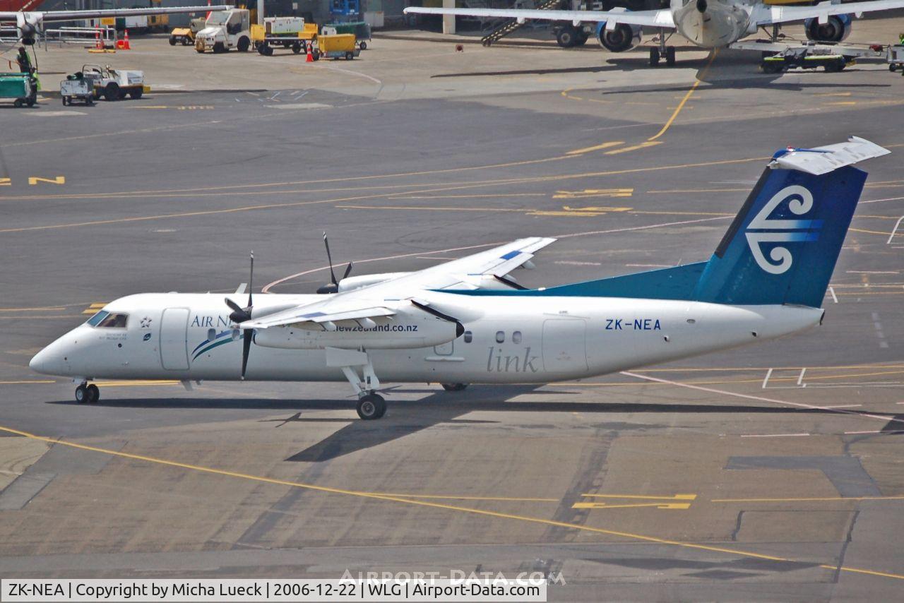 ZK-NEA, 2005 De Havilland Canada DHC-8-311 Dash 8 C/N 611, Taxiing to the runway