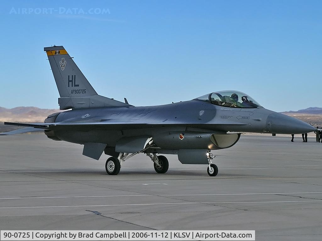 90-0725, 1990 General Dynamics F-16CG Night Falcon C/N 1C-333, General Dynamics / USAF / F-16CG Fighting Falcon (cn 1C-333) / Aviation Nation 2006