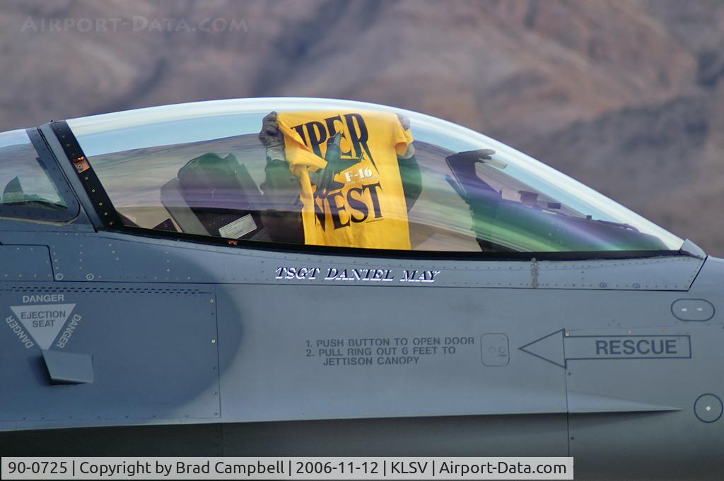 90-0725, 1990 General Dynamics F-16CG Night Falcon C/N 1C-333, General Dynamics / USAF / F-16CG Fighting Falcon (cn 1C-333) / Aviation Nation 2006