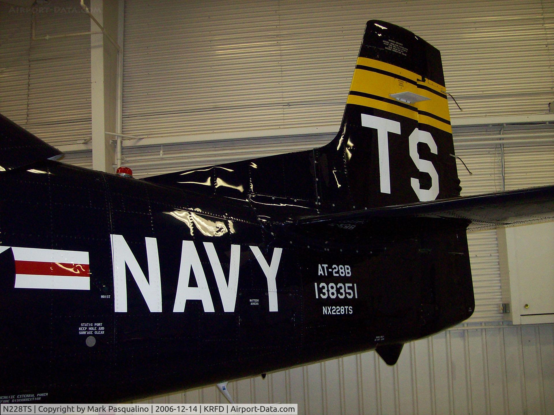 N228TS, 1954 North American T-28D Trojan C/N 200-422, North American T-28B